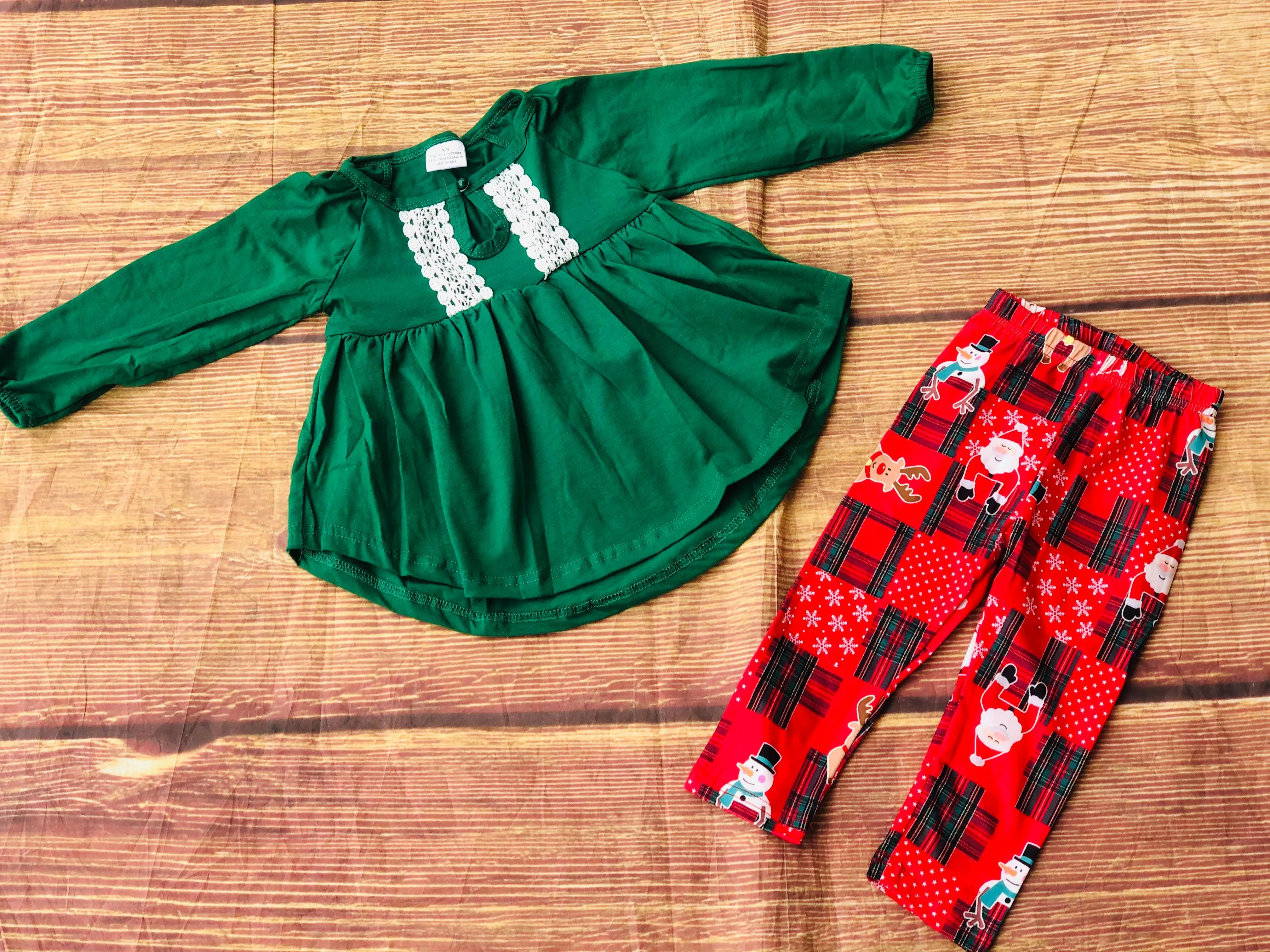 GIANNA GREEN TOP AND PLAID LEGGINGS SET