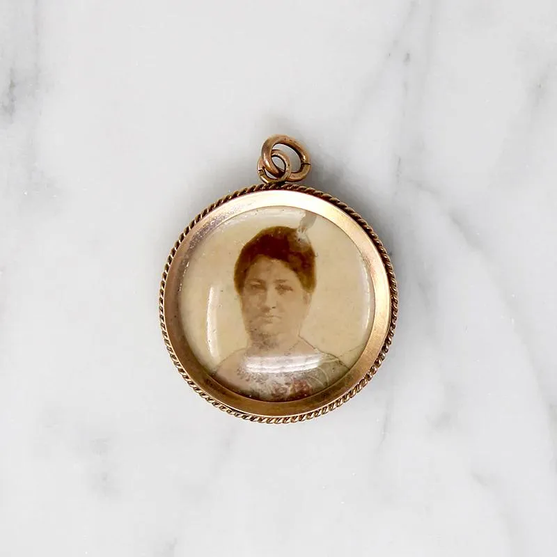 Love Token Locket with Portraits on Mother of Pearl