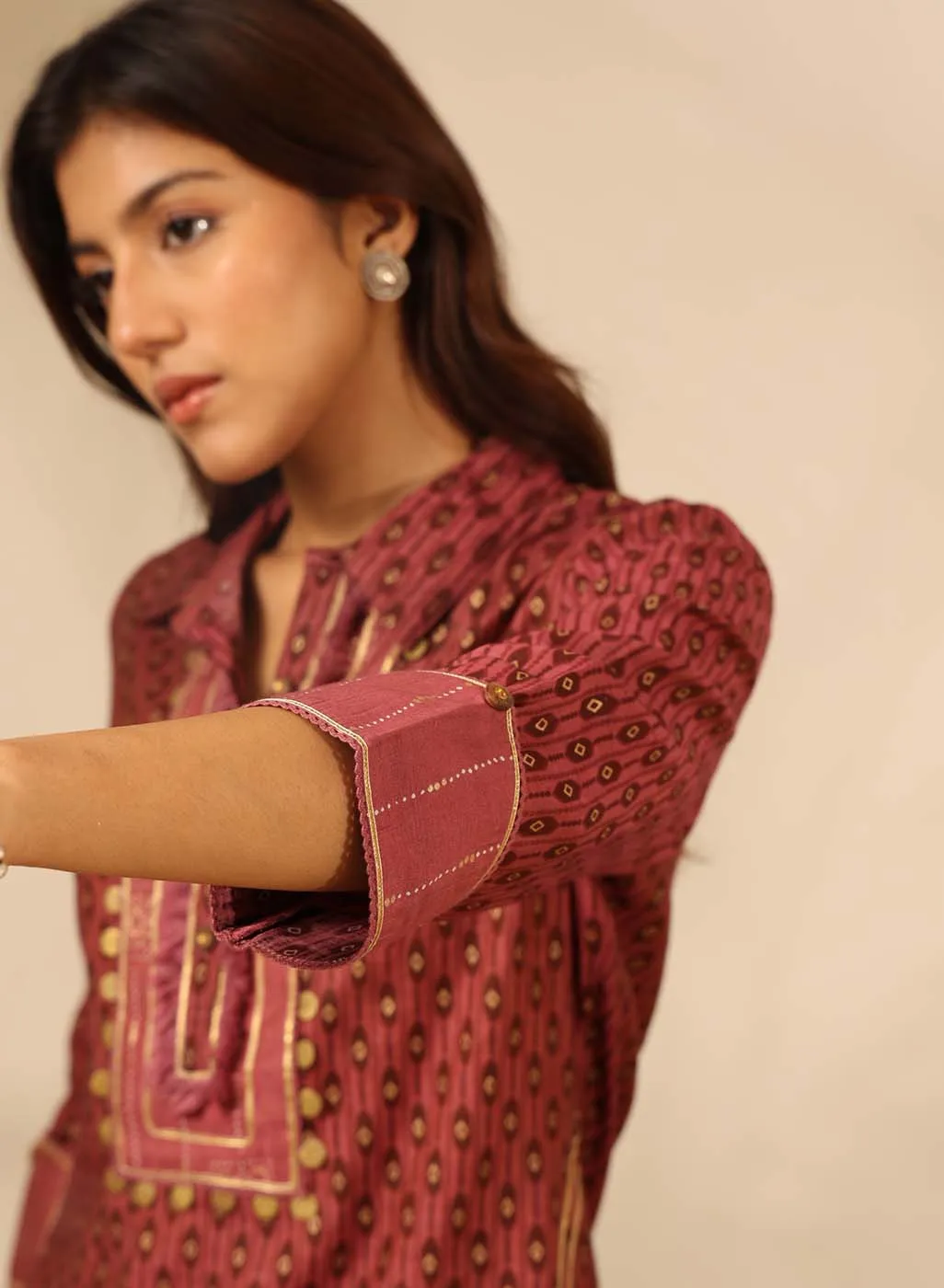 Maroon Collared Straight Kurta