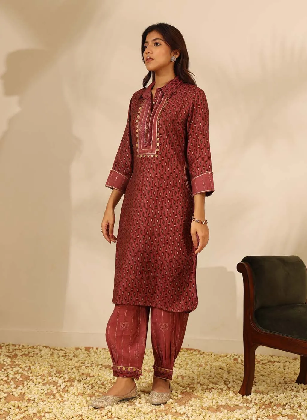 Maroon Collared Straight Kurta