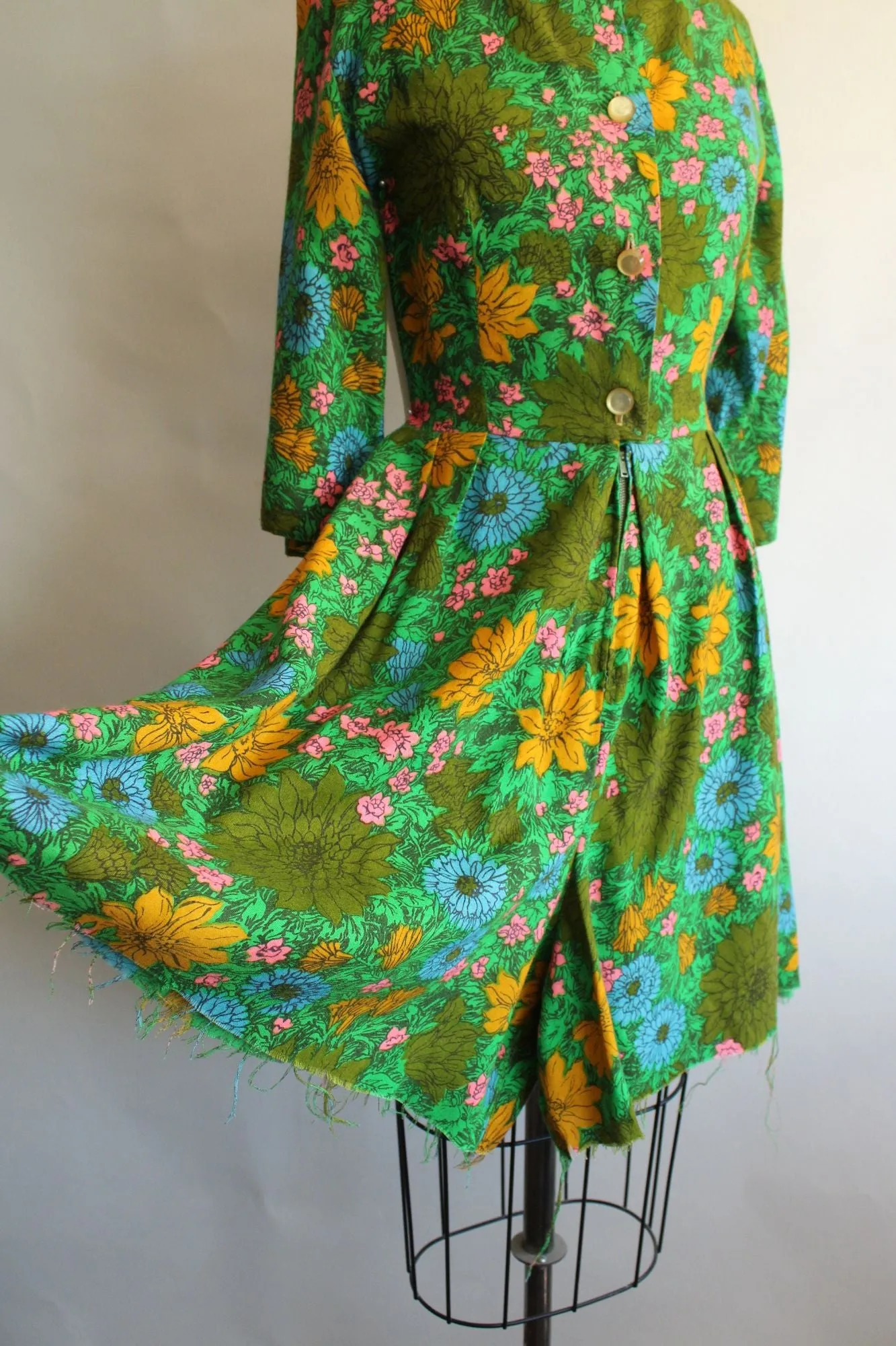 Vintage 1960s Rosa Ray Floral Print Romper Jumpsuit