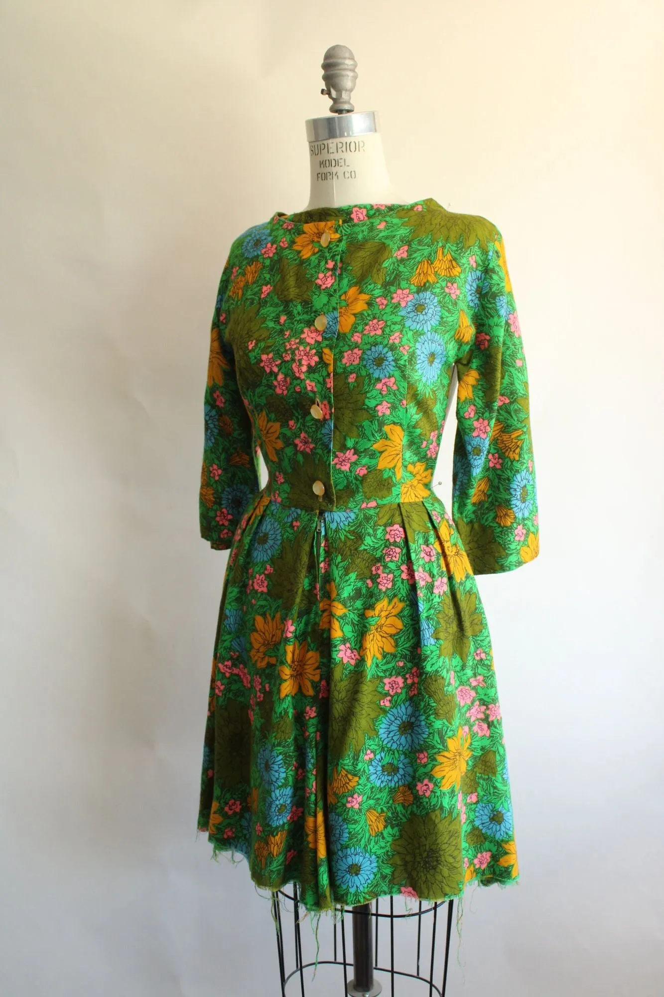 Vintage 1960s Rosa Ray Floral Print Romper Jumpsuit