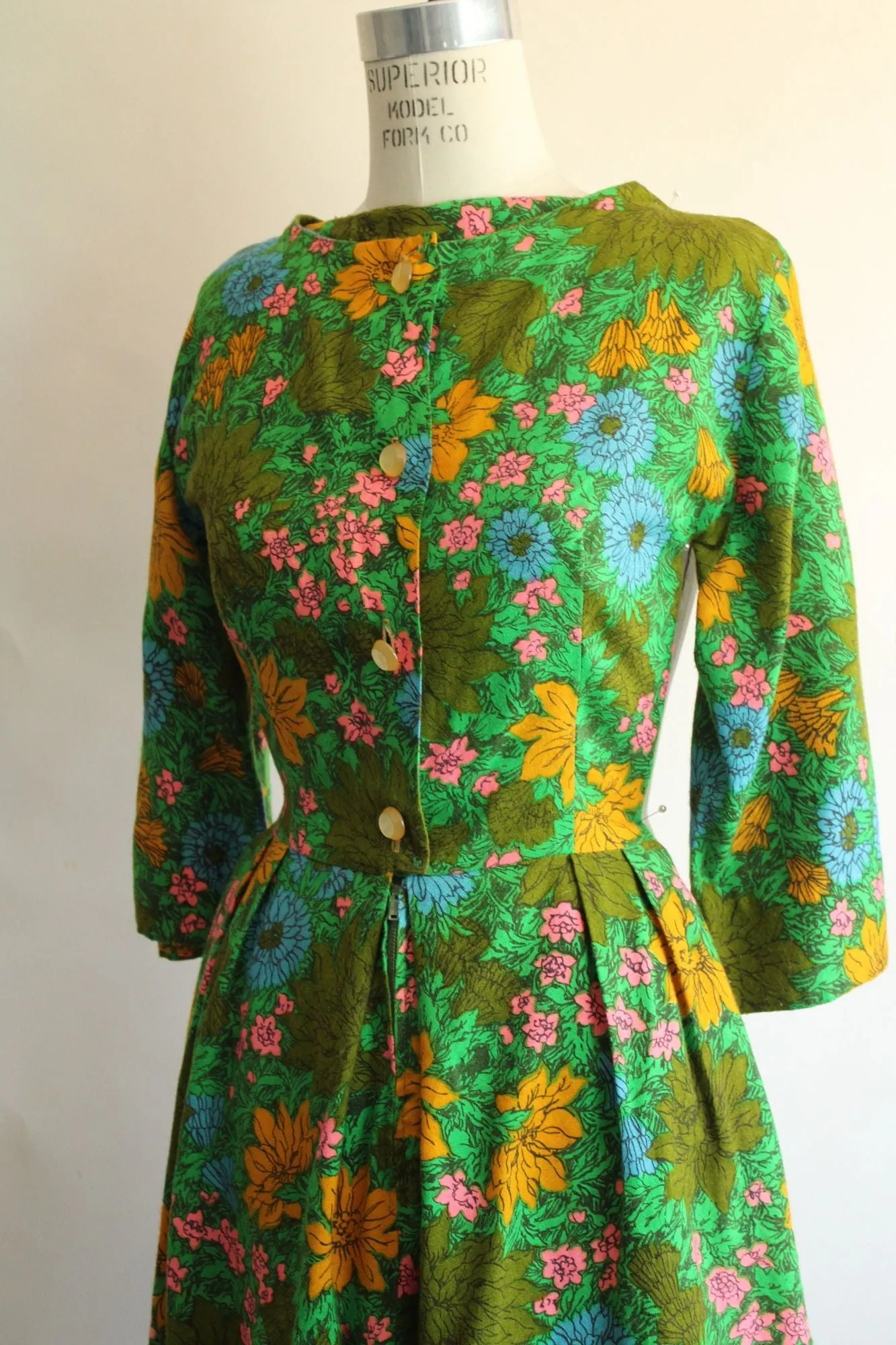 Vintage 1960s Rosa Ray Floral Print Romper Jumpsuit