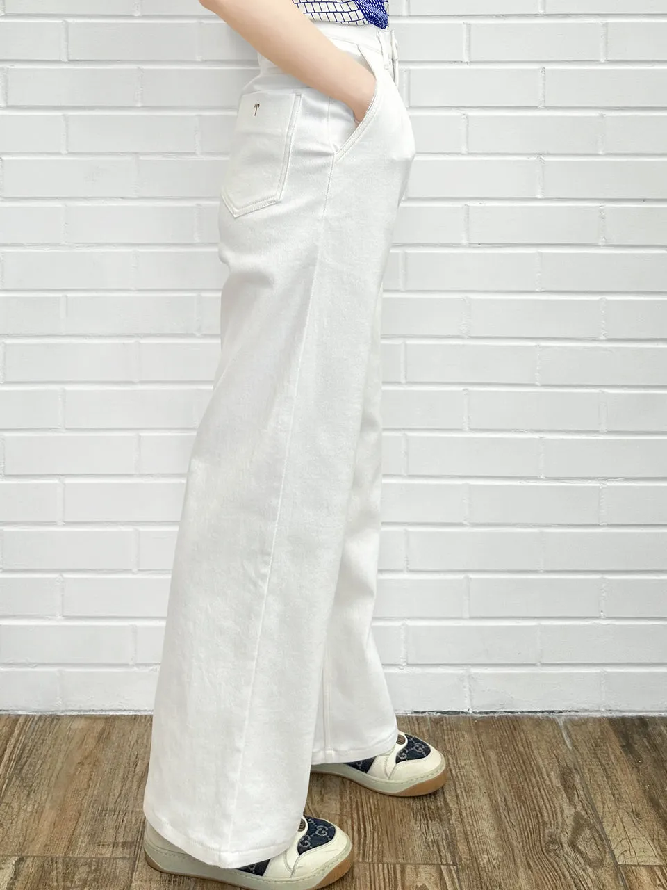 White Canvas Wideleg Slouchy Logo Embroidery Trousers