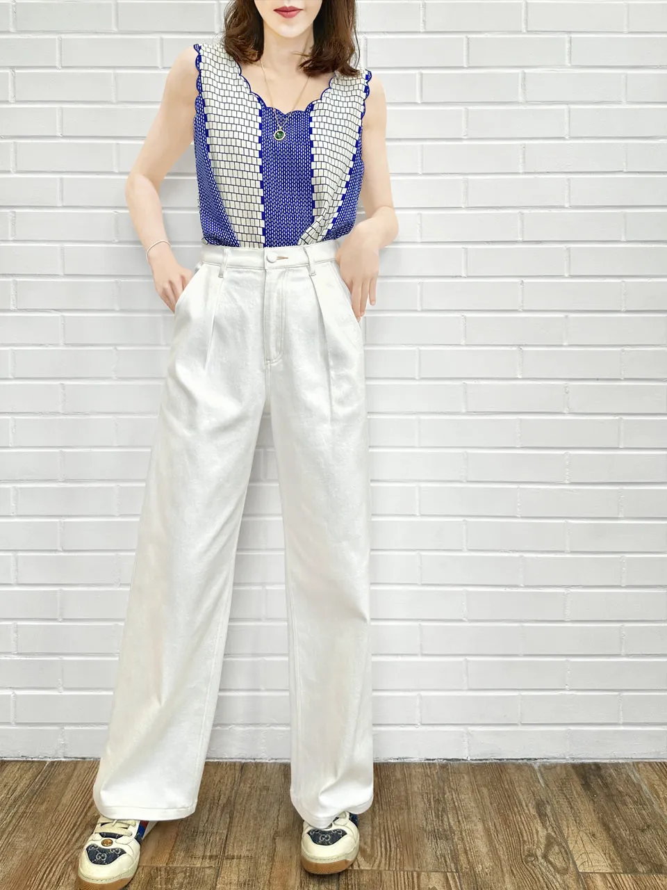 White Canvas Wideleg Slouchy Logo Embroidery Trousers